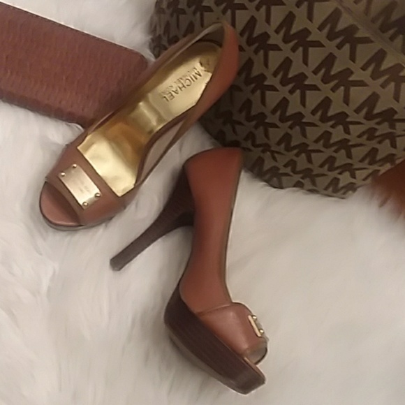 Michael Kors Shoes - Michael Kors Pumps